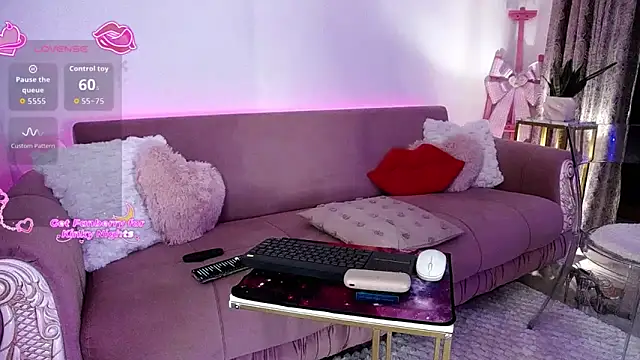 Snapshot of oliviathea chatting on November 2, 2025, 7:30 pm oliviathea online show from November 2, 2025, 7:30 pm