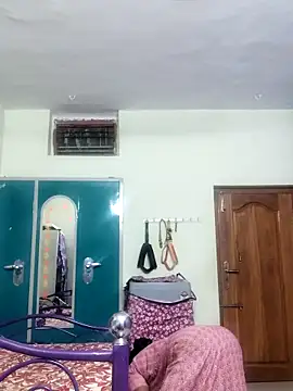 papukurty online show from November 2, 2025, 6:46 pm