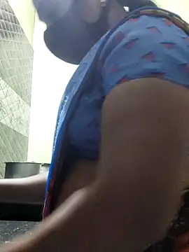 papukurty online show from October 18, 2025, 1:13 pm