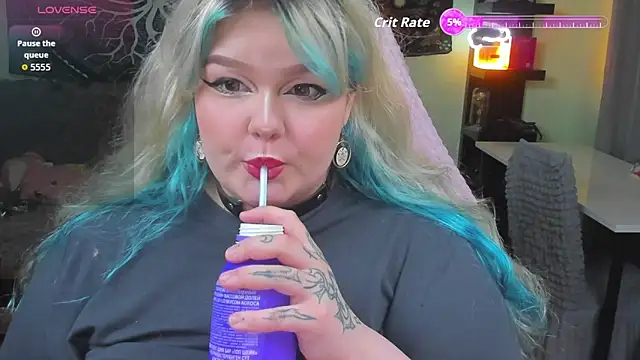 Snapshot of _CandyM1lky_ chatting on November 11, 2025, 6:41 am CandyM1lky online show from November 11, 2025, 6:41 am