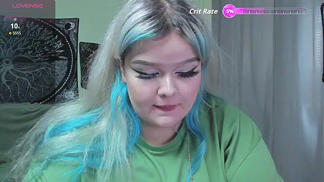 Snapshot of _CandyM1lky_ chatting on October 21, 2025, 8:25 am CandyM1lky online show from October 21, 2025, 8:25 am