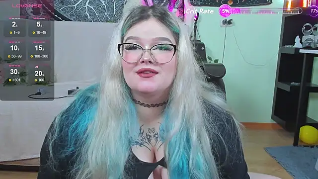 Snapshot of _CandyM1lky_ chatting on December 1, 2025, 6:47 am CandyM1lky online show from December 1, 2025, 6:47 am