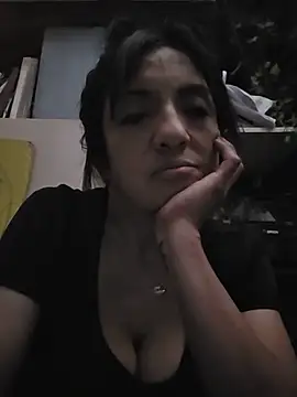 Snapshot of Jayelen chatting on June 16, 2026, 7:47 pm Jayelen online show from June 16, 2026, 7:47 pm