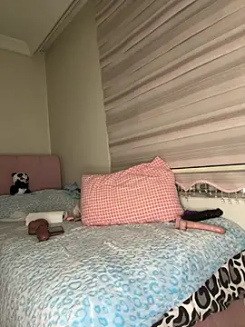 aydabella7777 online show from April 2, 2026, 7:53 pm