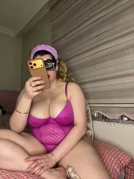 aydabella7777 online show from March 29, 2026, 6:42 pm