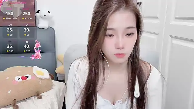 yuyu 77 online show from December 18, 2025, 4:22 pm