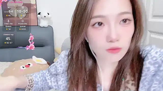 yuyu 77 online show from December 17, 2025, 12:43 pm