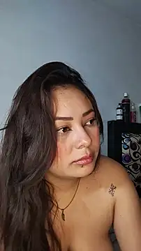 Snapshot of Damii_001 chatting on June 1, 2026, 1:06 am Damii 001 online show from June 1, 2026, 1:06 am