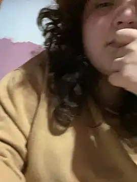 Snapshot of Solangerulo_ chatting on February 19, 2026, 9:39 am Solangerulo online show from February 19, 2026, 9:39 am