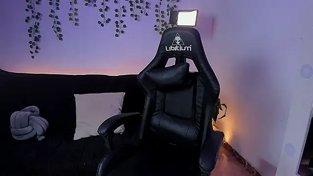 sara doll77 online show from March 7, 2026, 5:29 pm