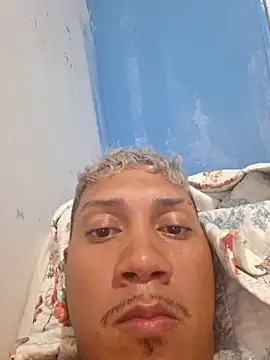 GRUESO-CURVO online show from January 15, 2026, 1:31 am