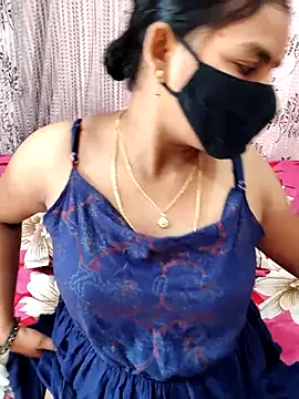 Snapshot of Lalitha-1995 chatting on November 18, 2025, 8:28 am Lalitha-1995 online show from November 18, 2025, 8:28 am