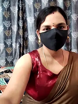 Snapshot of Lalitha-1995 chatting on May 20, 2026, 5:26 am Lalitha-1995 online show from May 20, 2026, 5:26 am