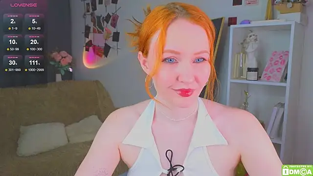 Snapshot of JoyceJones chatting on October 16, 2025, 7:44 pm JoyceJones online show from October 16, 2025, 7:44 pm