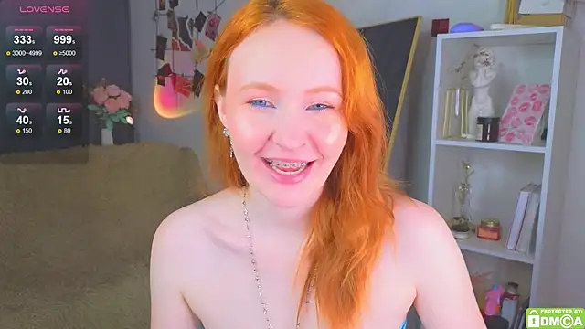 Snapshot of JoyceJones chatting on October 13, 2025, 7:15 pm JoyceJones online show from October 13, 2025, 7:15 pm