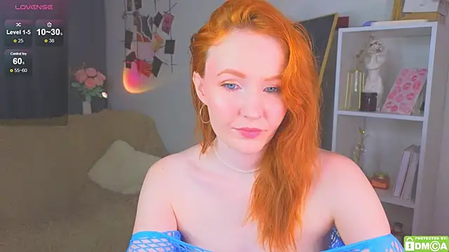 Snapshot of JoyceJones chatting on October 12, 2025, 7:37 pm JoyceJones online show from October 12, 2025, 7:37 pm