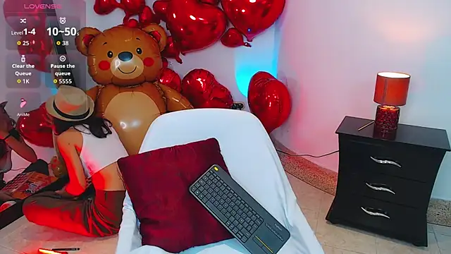 Snapshot of miascarlet_16 chatting on October 4, 2025, 1:34 pm miascarlet 16 online show from October 4, 2025, 1:34 pm