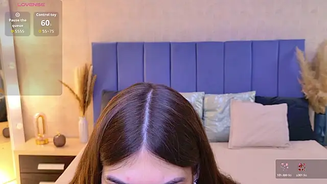 MaggieTurner online show from November 6, 2025, 1:20 am