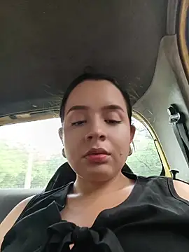 Snapshot of Lambedora_69 chatting on May 21, 2026, 7:44 pm Lambedora 69 online show from May 21, 2026, 7:44 pm