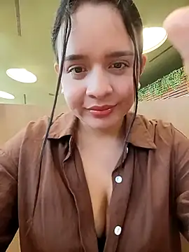 Snapshot of Lambedora_69 chatting on October 14, 2025, 7:58 pm Lambedora 69 online show from October 14, 2025, 7:58 pm