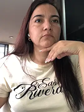 Snapshot of sweetdulcexxx chatting on February 24, 2026, 4:41 pm sweetdulcexxx online show from February 24, 2026, 4:41 pm