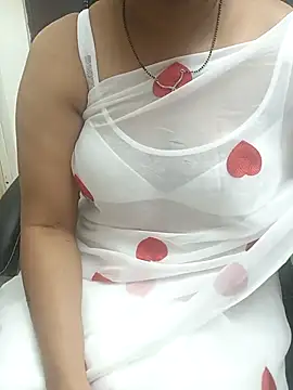 Anushka134 online show from October 6, 2025, 10:27 am