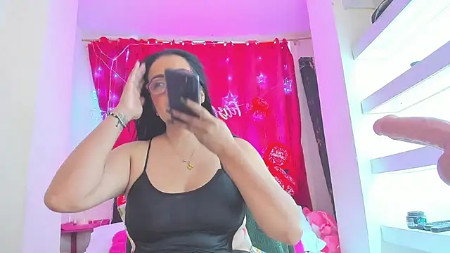 AlicePipper online show from May 22, 2026, 10:41 pm