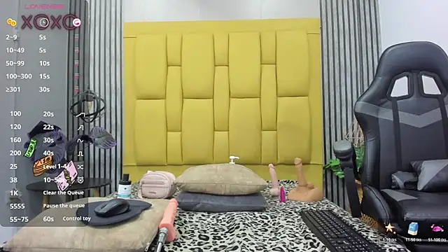 Snapshot of bryonycutee chatting on October 22, 2025, 12:37 pm bryonycutee online show from October 22, 2025, 12:37 pm