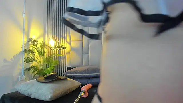 Snapshot of bryonycutee chatting on November 29, 2025, 1:44 pm bryonycutee online show from November 29, 2025, 1:44 pm