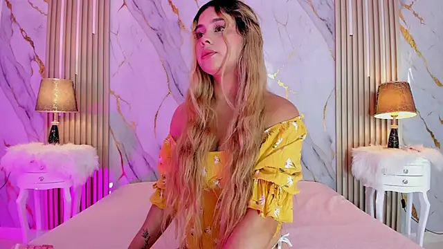 Snapshot of sharon_greey chatting on November 10, 2025, 8:25 pm sharon greey online show from November 10, 2025, 8:25 pm