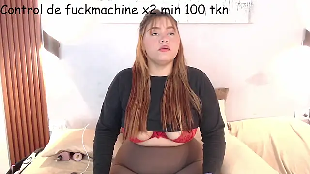 Rose Crimson online show from November 20, 2025, 5:52 am