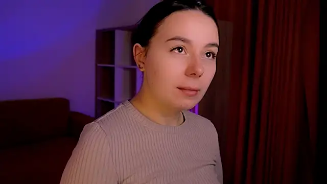 Snapshot of Di_na_Bell chatting on October 30, 2025, 7:50 am Di na Bell online show from October 30, 2025, 7:50 am