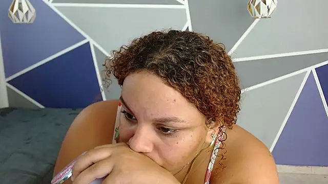 Snapshot of Yera_carey chatting on November 18, 2025, 12:41 pm Yera carey online show from November 18, 2025, 12:41 pm