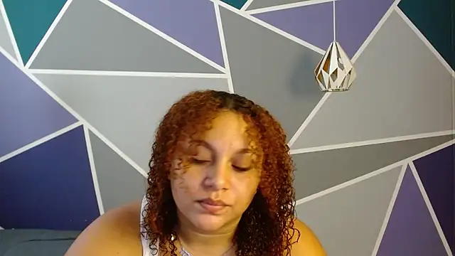 Snapshot of Yera_carey chatting on October 20, 2025, 12:06 pm Yera carey online show from October 20, 2025, 12:06 pm