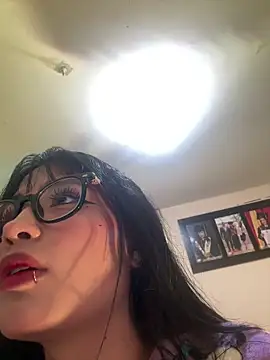 Snapshot of Alysson_cb chatting on February 3, 2026, 2:21 am Alysson cb online show from February 3, 2026, 2:21 am