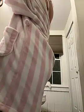 babykalirose online show from February 17, 2026, 3:59 am