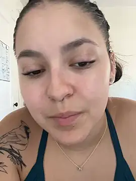 babykalirose online show from April 17, 2026, 1:47 pm