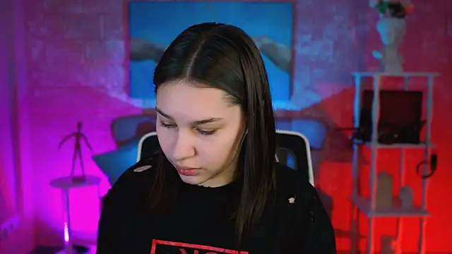 Snapshot of KimClarks_ chatting on November 21, 2025, 1:21 pm KimClarks online show from November 21, 2025, 1:21 pm