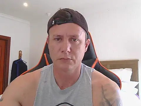 TroyDieselXXX online show from September 21, 2025, 7:46 am