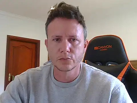 Snapshot of TroyDieselXXX chatting on April 22, 2026, 7:59 am TroyDieselXXX online show from April 22, 2026, 7:59 am
