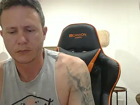 Snapshot of TroyDieselXXX chatting on February 22, 2026, 6:31 pm TroyDieselXXX online show from February 22, 2026, 6:31 pm