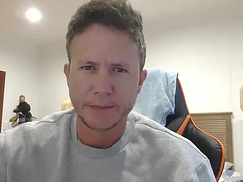 Snapshot of TroyDieselXXX chatting on March 2, 2026, 5:19 am TroyDieselXXX online show from March 2, 2026, 5:19 am