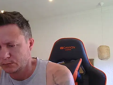 Snapshot of TroyDieselXXX chatting on February 8, 2026, 7:06 am TroyDieselXXX online show from February 8, 2026, 7:06 am