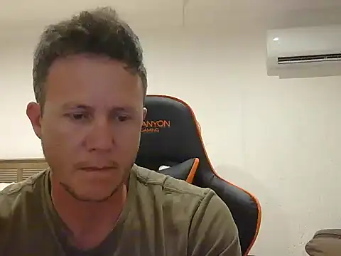 Snapshot of TroyDieselXXX chatting on February 16, 2026, 5:44 pm TroyDieselXXX online show from February 16, 2026, 5:44 pm