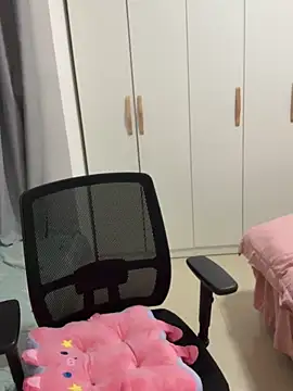 Snapshot of Asia-bb chatting on November 3, 2025, 5:49 pm Asia-bb online show from November 3, 2025, 5:49 pm