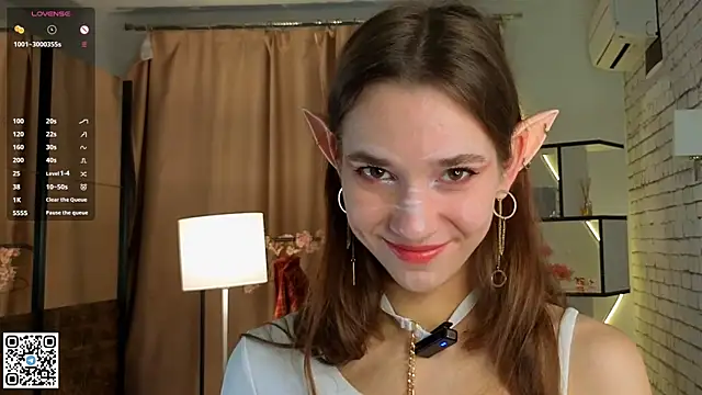 PetraHambelton online show from October 21, 2025, 4:23 am