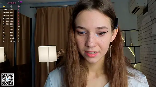 PetraHambelton online show from September 14, 2025, 4:13 am