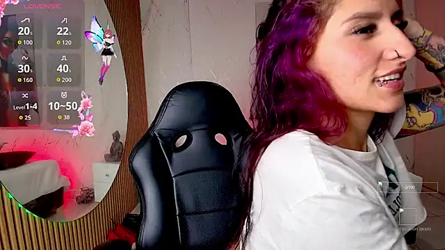 Scaarlettfox online show from September 27, 2025, 8:15 pm