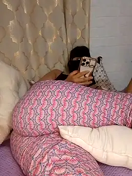 Samaarsexy23 online show from December 4, 2025, 1:10 pm