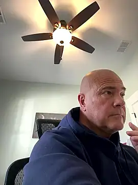 Snapshot of cyclone1212 chatting on January 13, 2026, 4:44 pm cyclone1212 online show from January 13, 2026, 4:44 pm